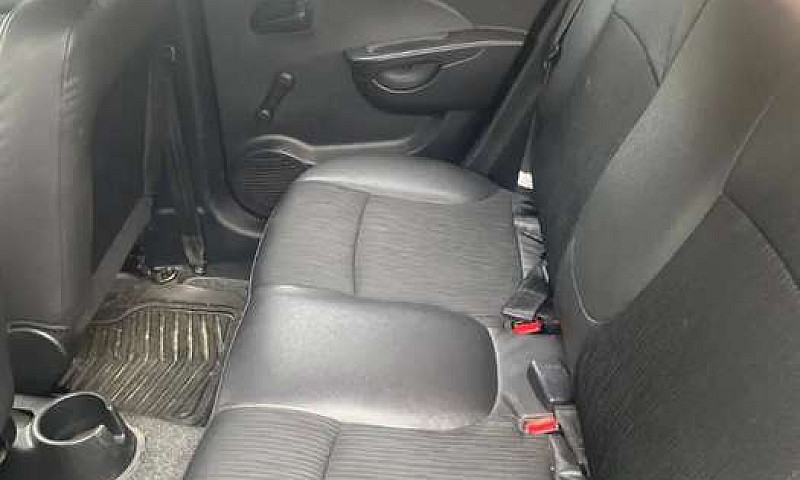Kia Picanto Lx 2011...
