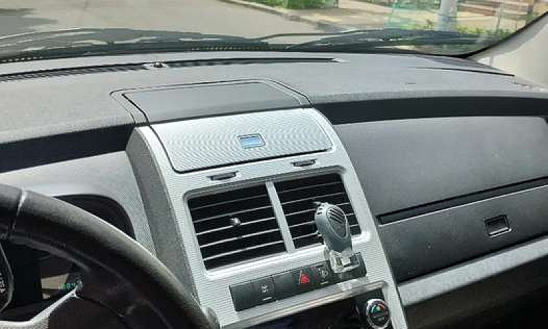 Vendo Dodge Journey ...