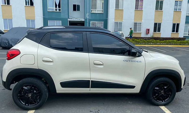 Se Vende Kwid Outsid...