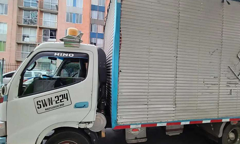 Vendo Hino 300 Dutro...