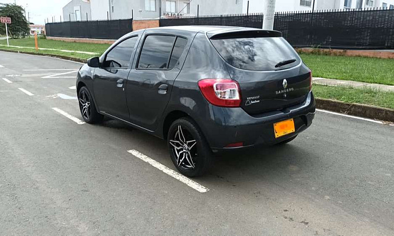 Renault Sandero 2018...