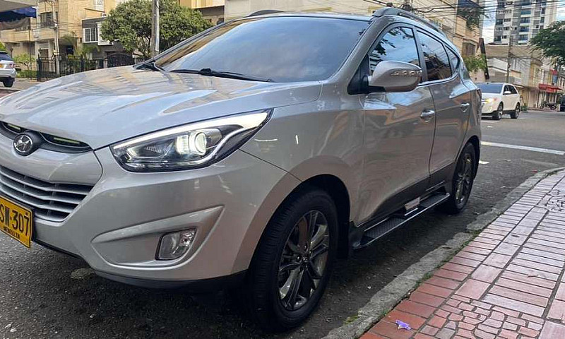 Camioneta Tucson Ix3...