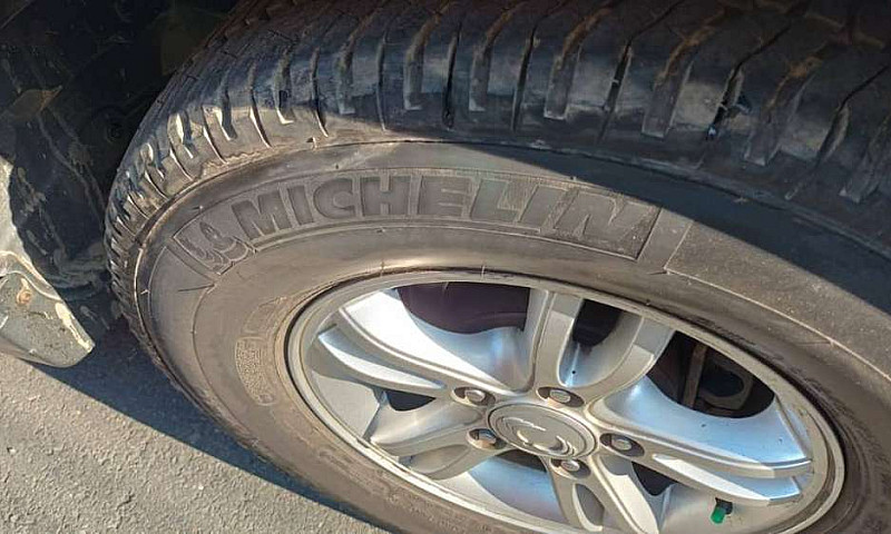Camioneta 4*4 Con Tu...