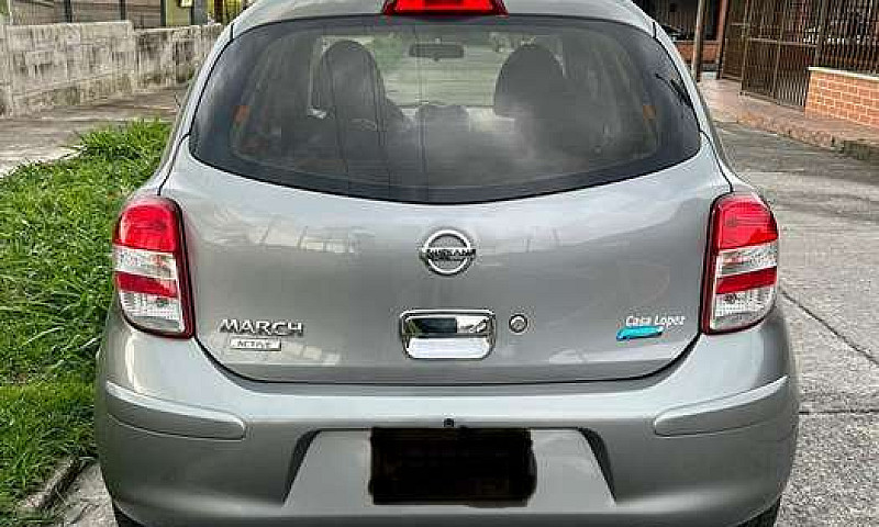 Hermoso Nissan March...