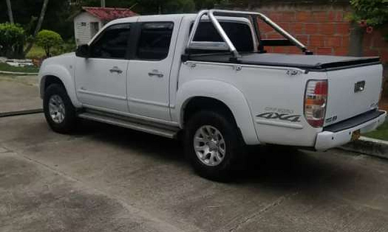 Vendo Camioneta Mazd...