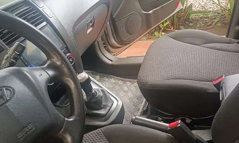Vendo Hyundai Tucson...