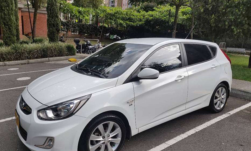 Hyundai Accent I25 1...