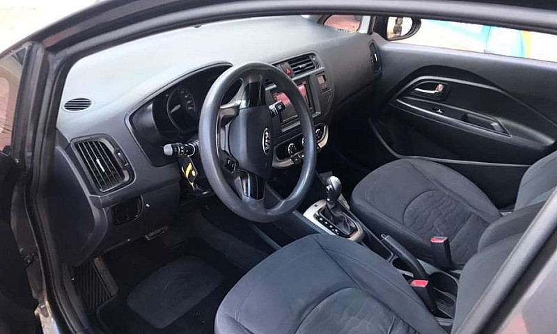 Kia Rio Sedan 2014 A...