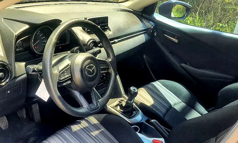 Vendo Permuto Mazda ...