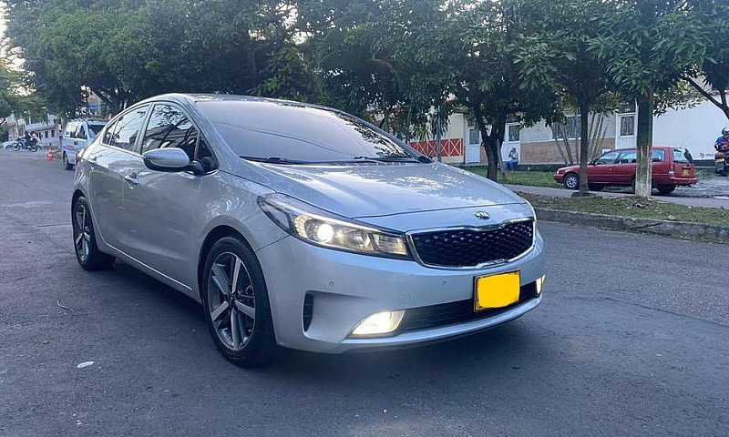 Vendo Kia Cerato Pro...