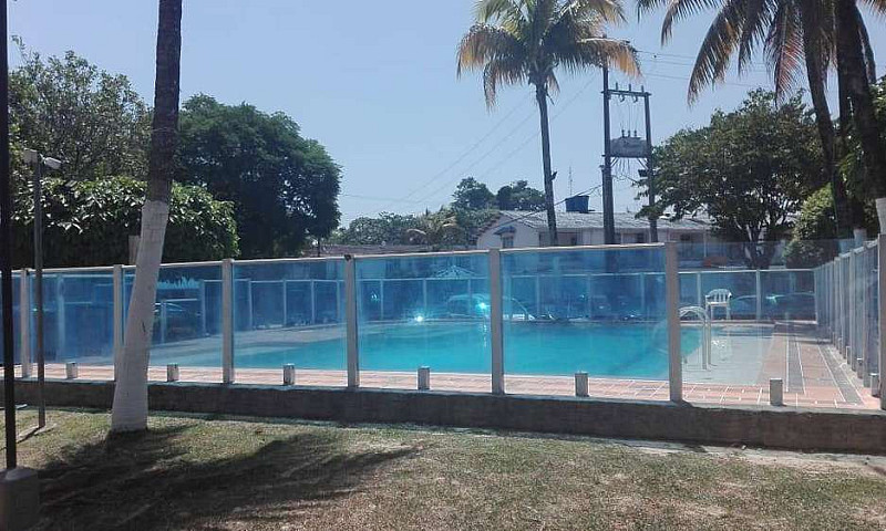 Vendo Casa...