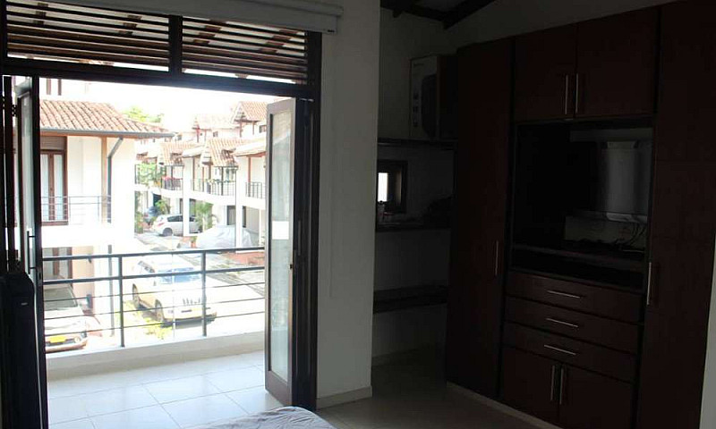 Casa En Conjunto Cer...