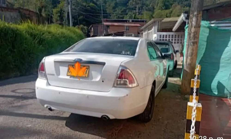 Ford Fusion 2007...