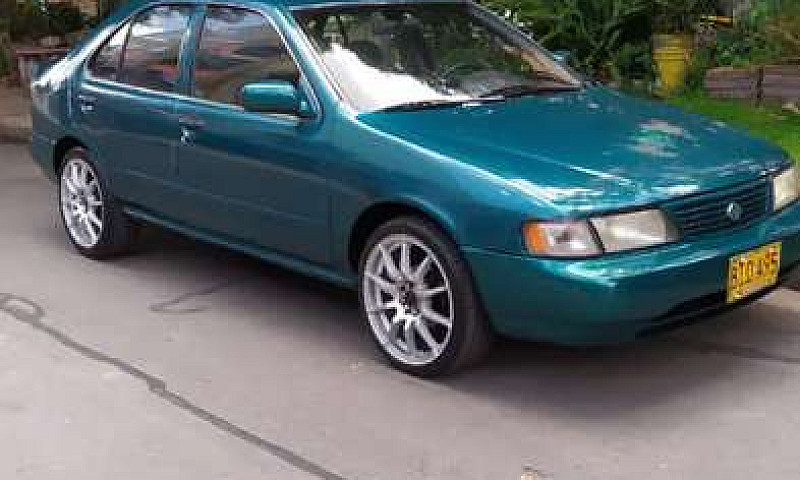 Vendo Lindo Nissan S...