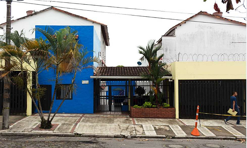 Casa De 3 Niveles, C...