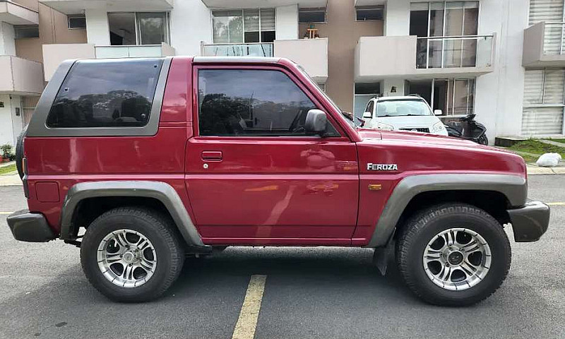 Bonito Daihatsu Fero...