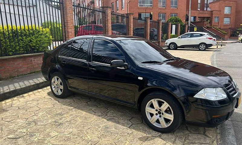 Vendo Volkswagen Jet...