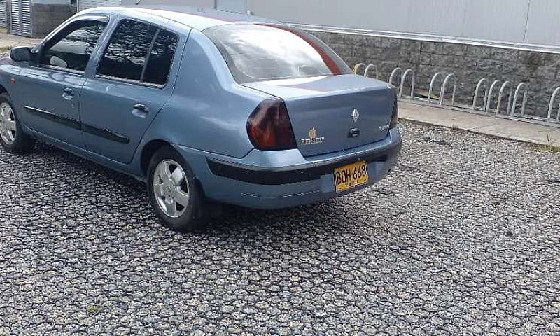 Vendo Renault Symbol...