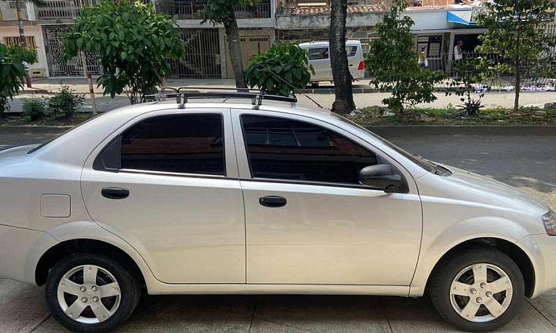 Aveo Chevrolet 2011...