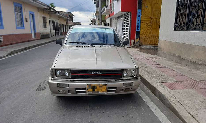 Se Vende Toyota Coro...
