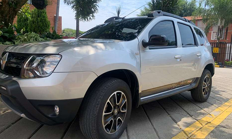 Vendo Renault Duster...