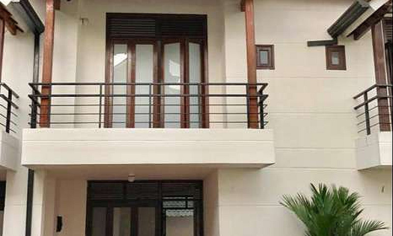 Casa En Conjunto Qui...