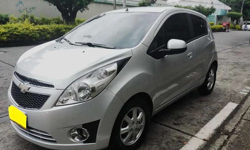 Spark Gt Modelo 2012...