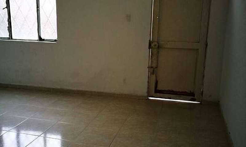 Arriendo Casa Lote E...