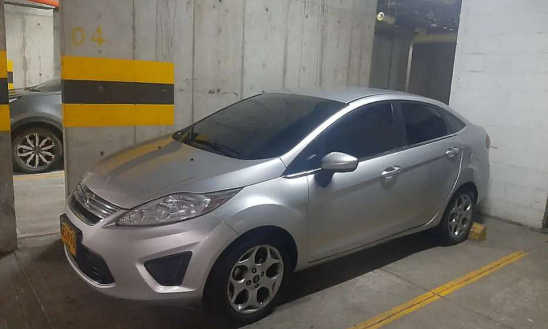 Ford Fiesta Automáti...