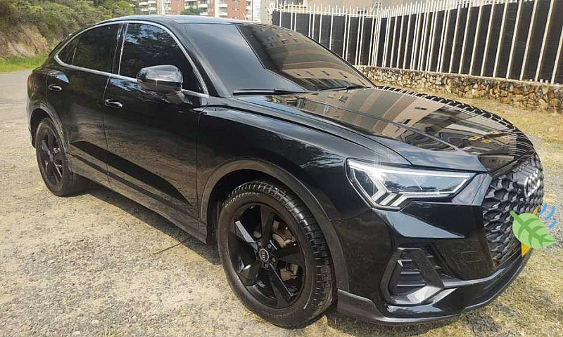 Audi Q3 Sport Back 2...