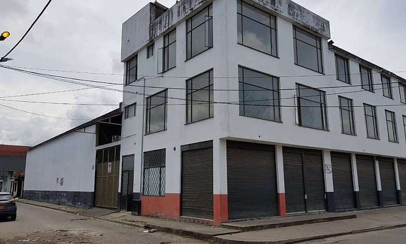 Venta De Bodega En V...