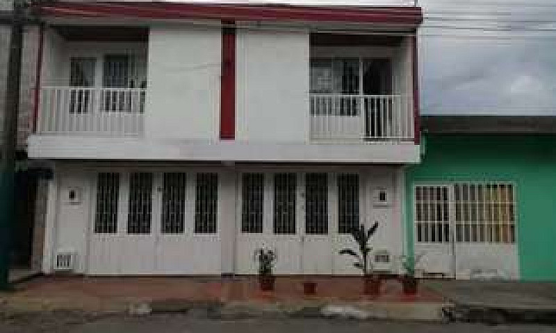 Casa Con Dos Apartem...