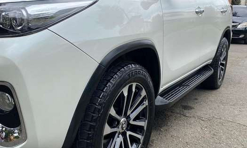 Fortuner 2.7 Full 4X...
