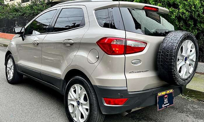 Ford Ecosport Titani...