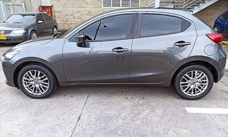 Hermoso Mazda 2 Gran...