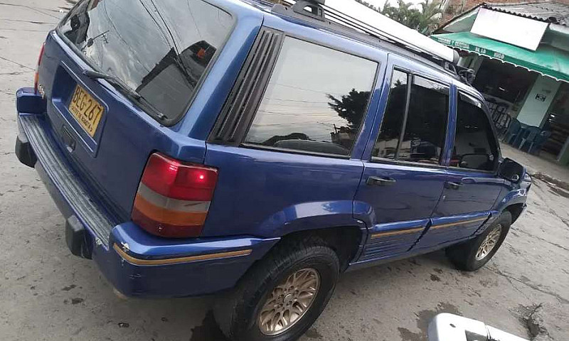 Se Vende Jeep Cherok...