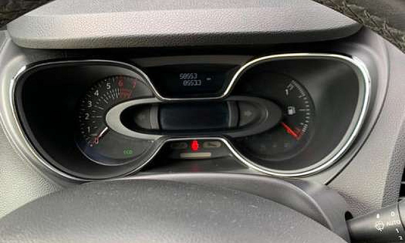 Renault Captur.  (Co...