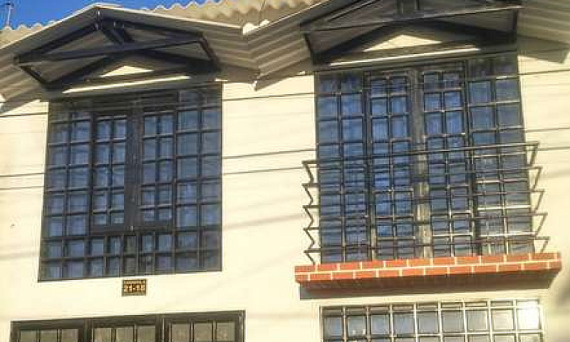 Venta De Hermosa Cas...