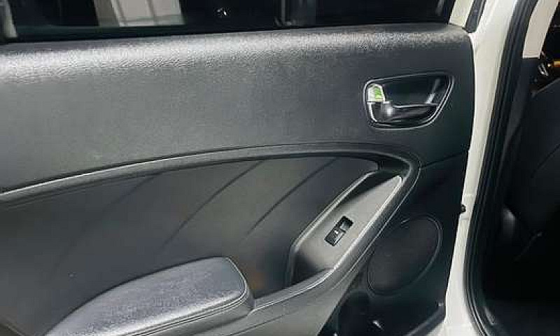Cerato Kia Pro Summa...