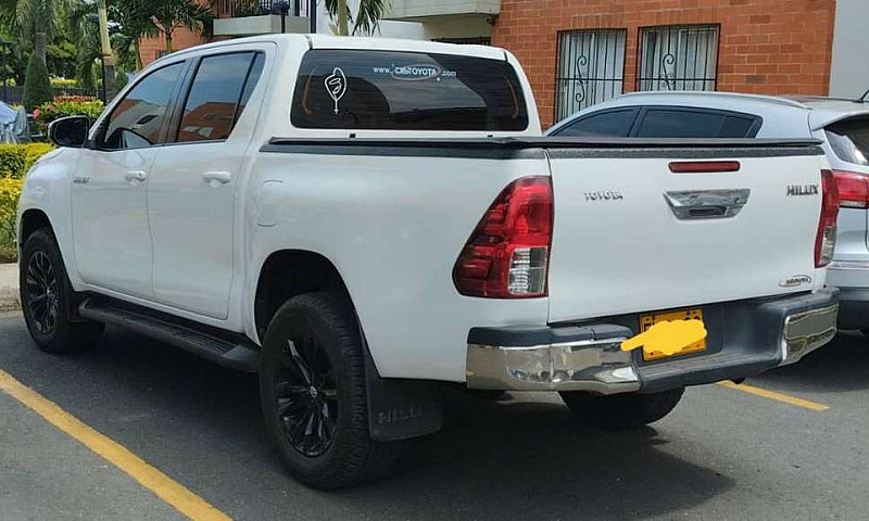 Toyota Hilux...