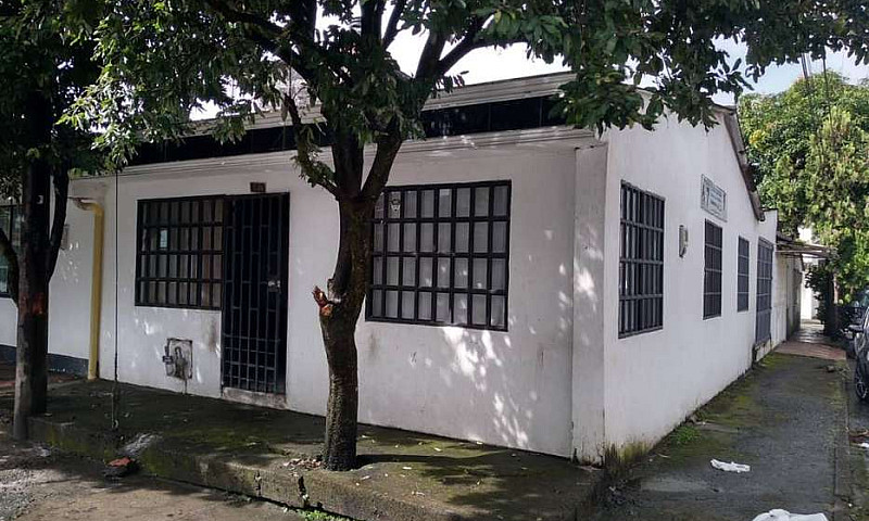 Venta De Casa Esquin...