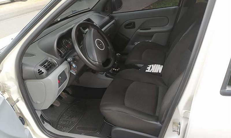 Renault Clio Style 2...