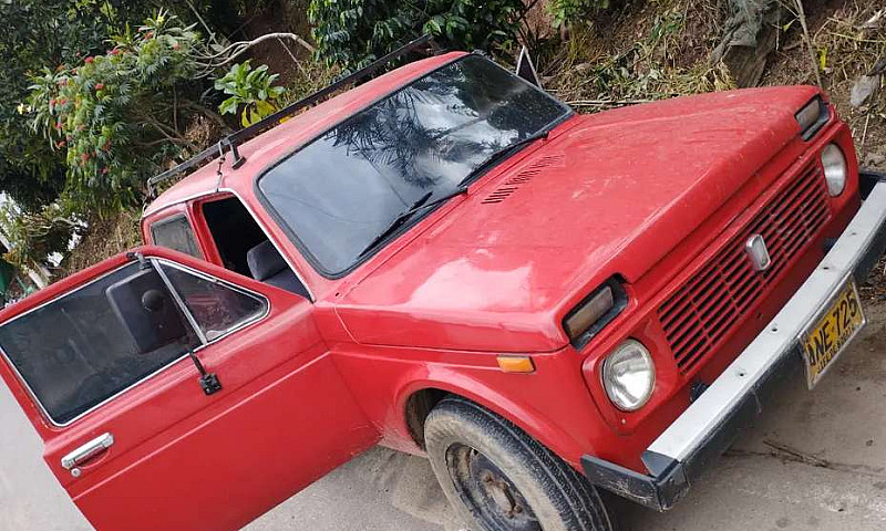 Lada Niva 4*4 Y Bajo...