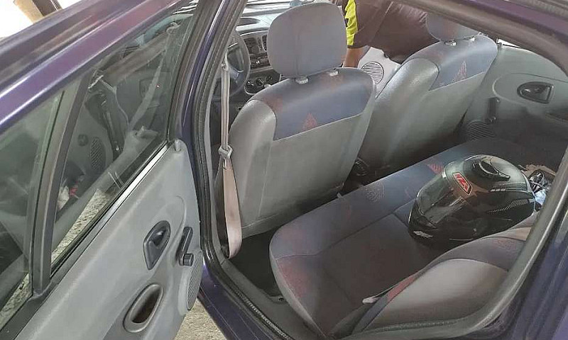 Vendo Renault Symbol...