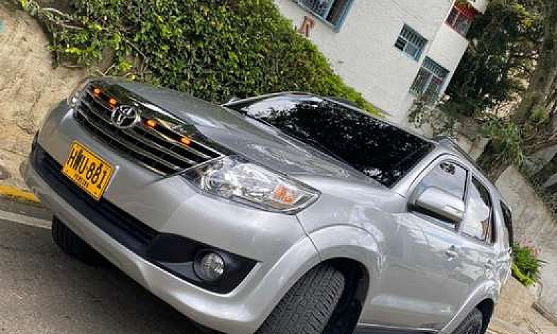 Fortuner Sr5 2015 4X...
