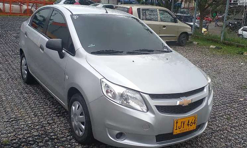 Vendo Automóvil Chev...