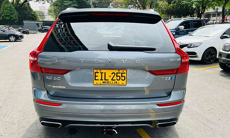 Volvo Xc60 At 2.0 R-...