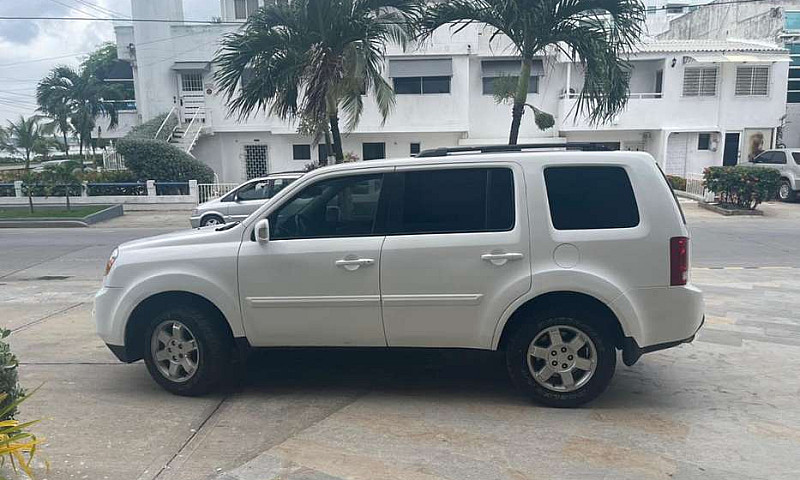 Vendo Honda Pilot 20...