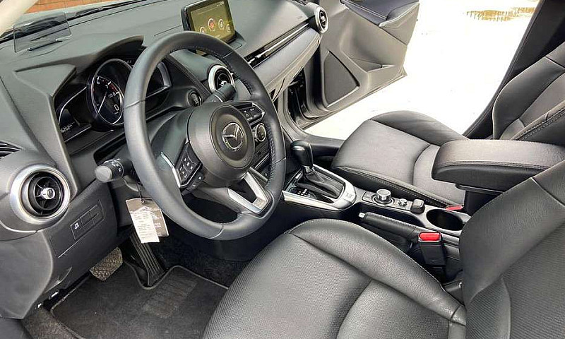 Mazda 2 Lx Grand Tou...