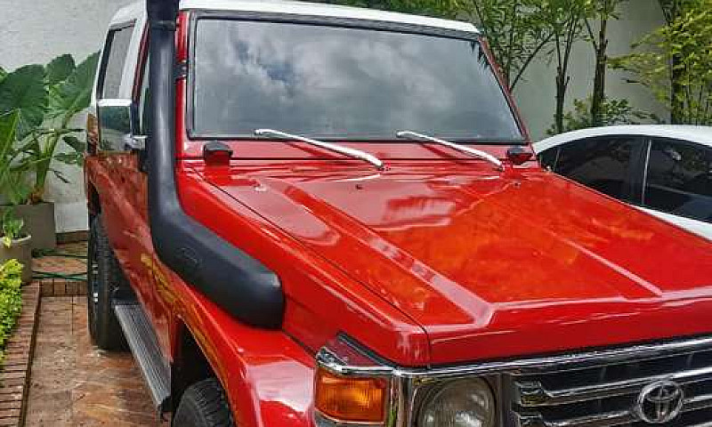 Toyota Macho Con Sno...